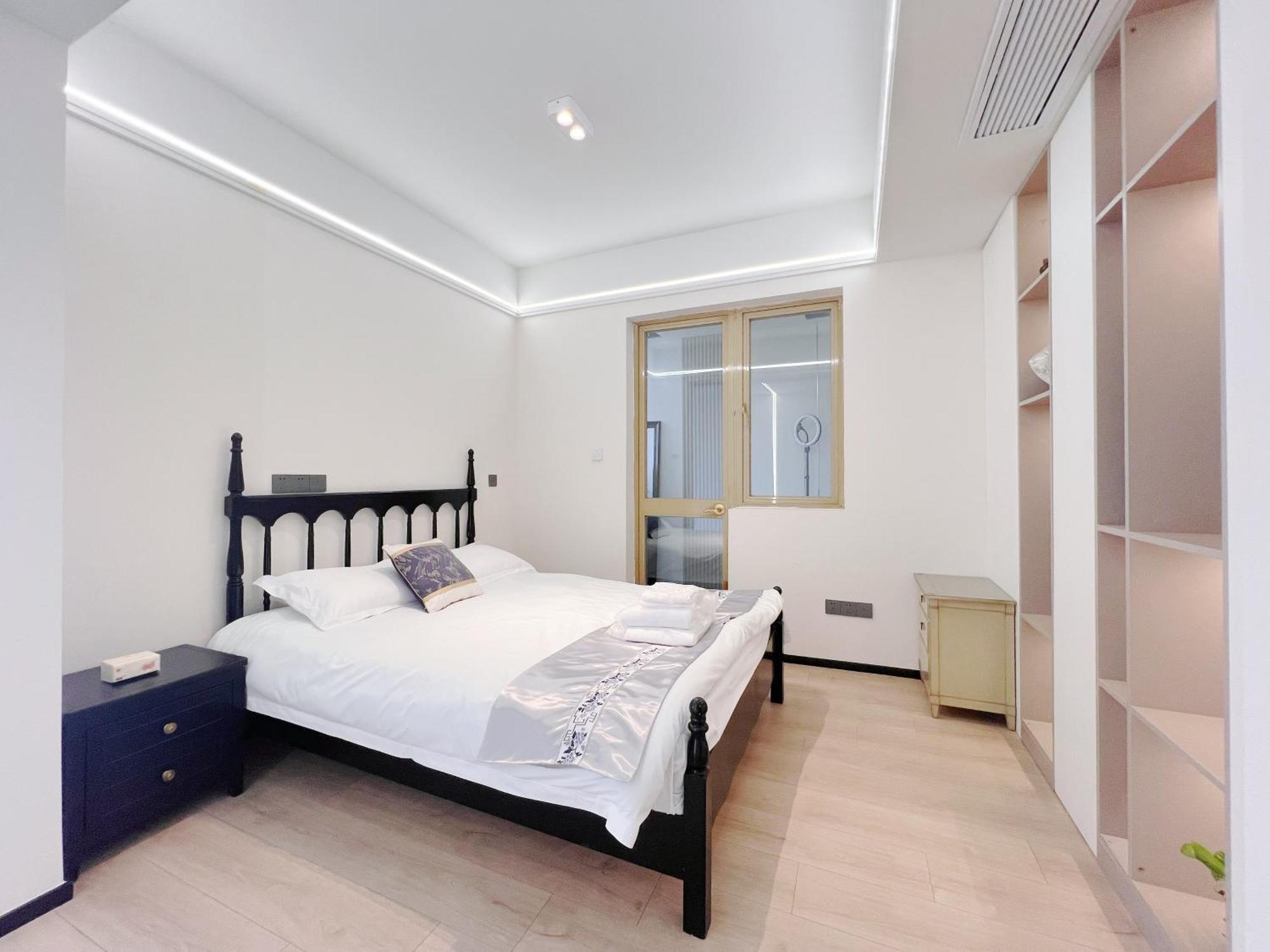 Tonight West Nanjing Road Jiafa Building Hotel Shanghai